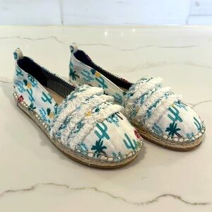 GB Girls tropical print espadrilles fringe slip on shoes size 2